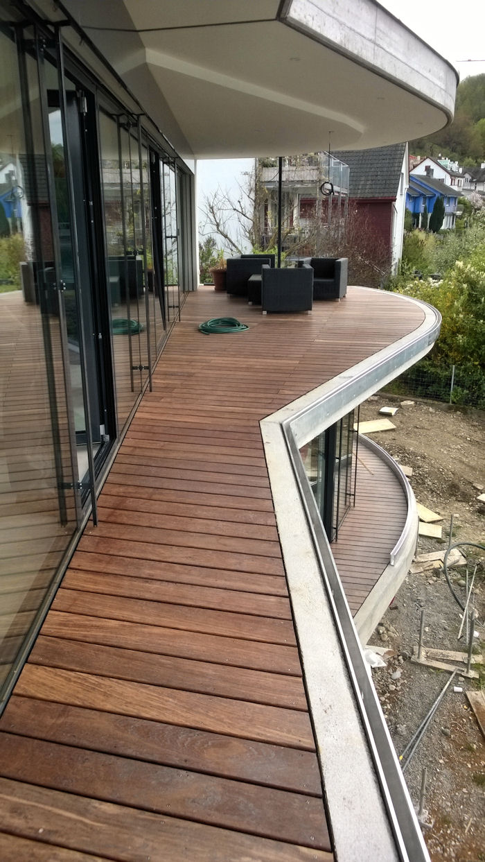 Bodenbeläge für den Aussenbereich - Eberhart Schreinerei, 8463 Benken Bodenbeläge für den Aussenbereich - Eberhart Schreinerei, 8463 Benken